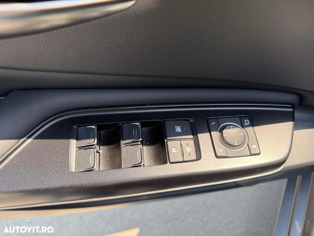 Lexus Seria ES - 10