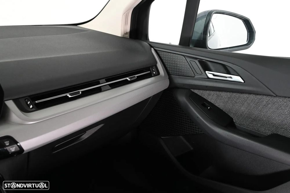 BMW 225xe Active Tourer e xDrive - 29