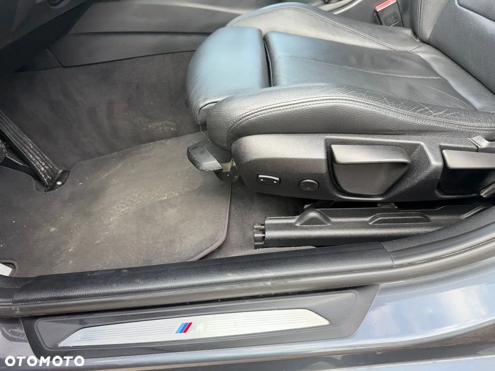 BMW Seria 3 328i Sport-Aut Sport Line - 21