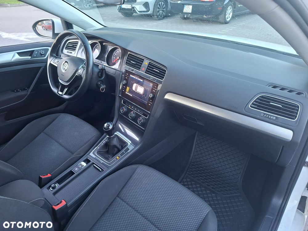 Volkswagen Golf 1.5 TSI BMT Trendline - 8