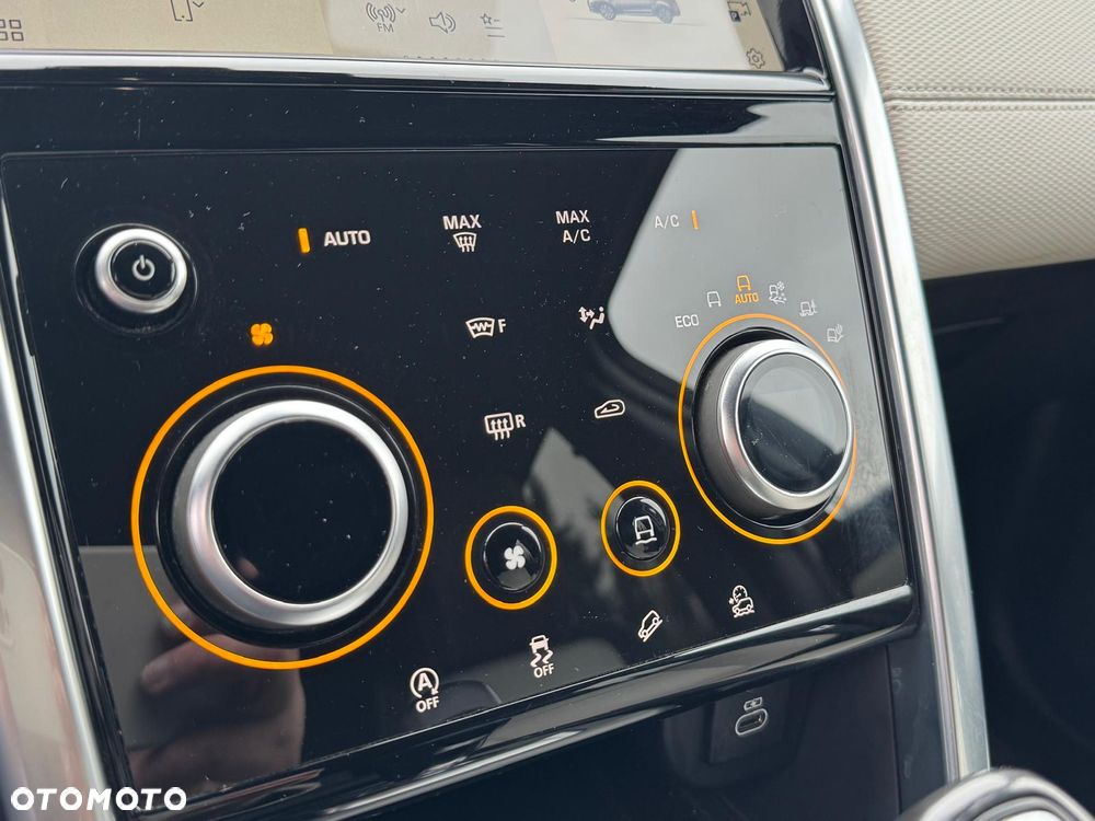 Land Rover Discovery Sport 2.0 D200 mHEV R-Dynamic SE - 19