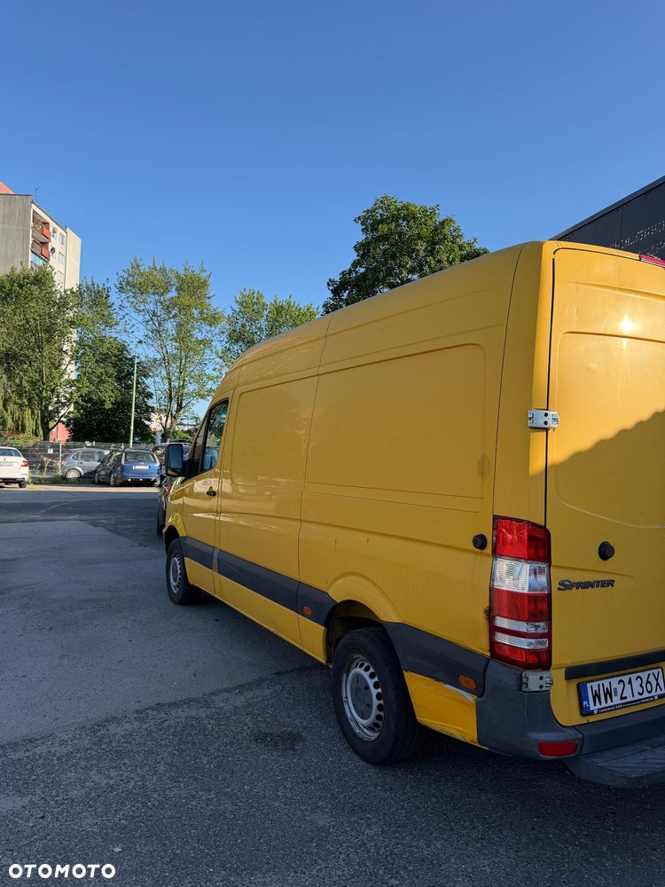 Mercedes-Benz Sprinter - 11
