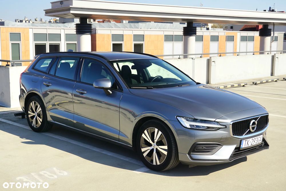 Volvo V60 B3 B DKG Momentum Core - 8