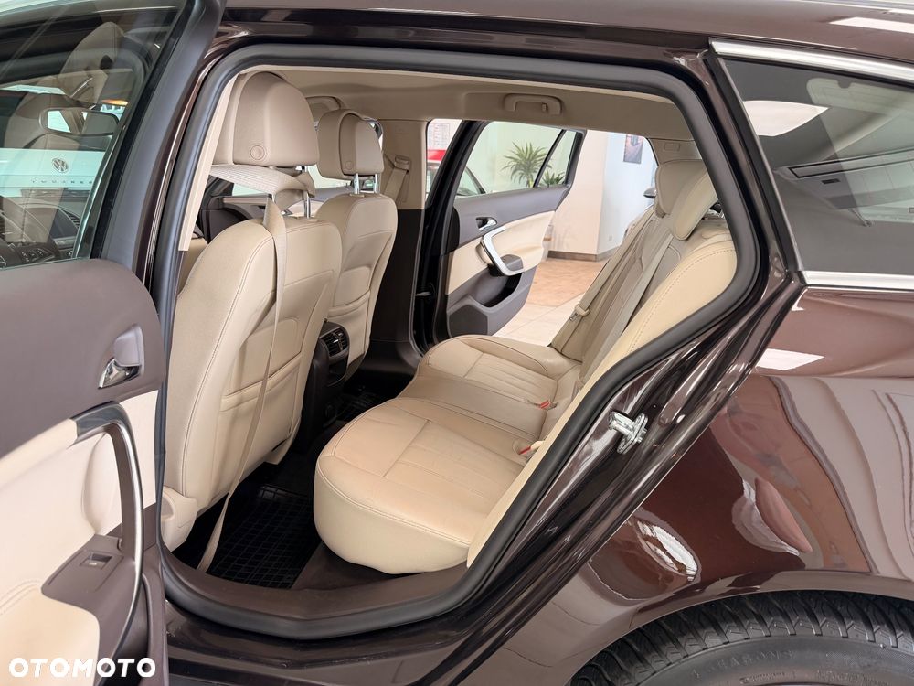 Opel Insignia - 26