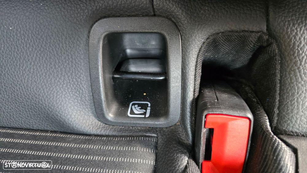 Mercedes-Benz CLA 200 d Shooting Brake Progressive Aut. - 58