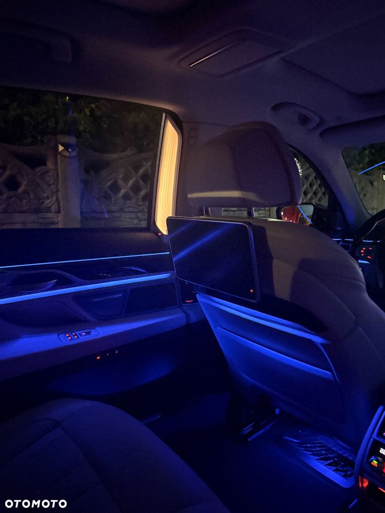 BMW Seria 7 730Ld xDrive - 14