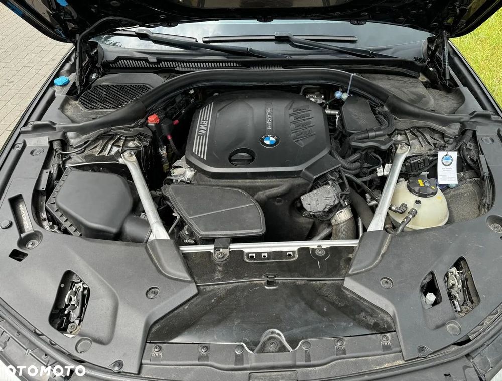 BMW Seria 5 520d xDrive Sport Line - 18
