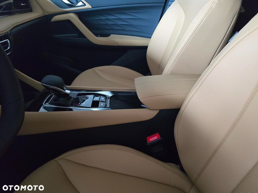 MG HS 1.5T HEV+ Exclusive - 13