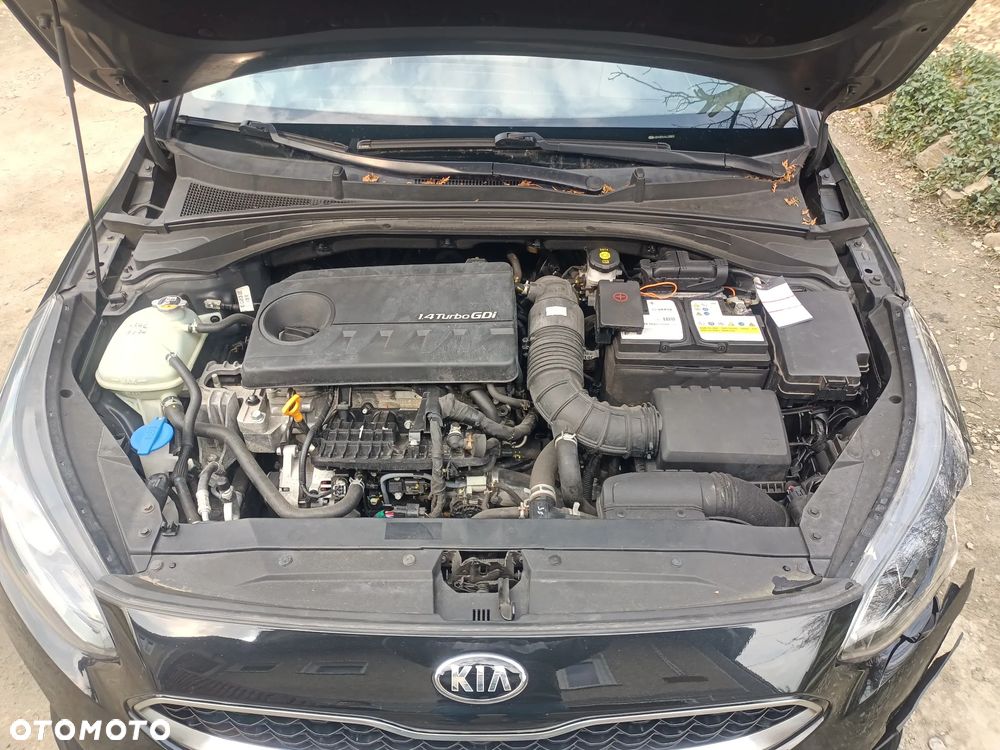 Kia ProCeed 1.4 T-GDI GT Line - 4