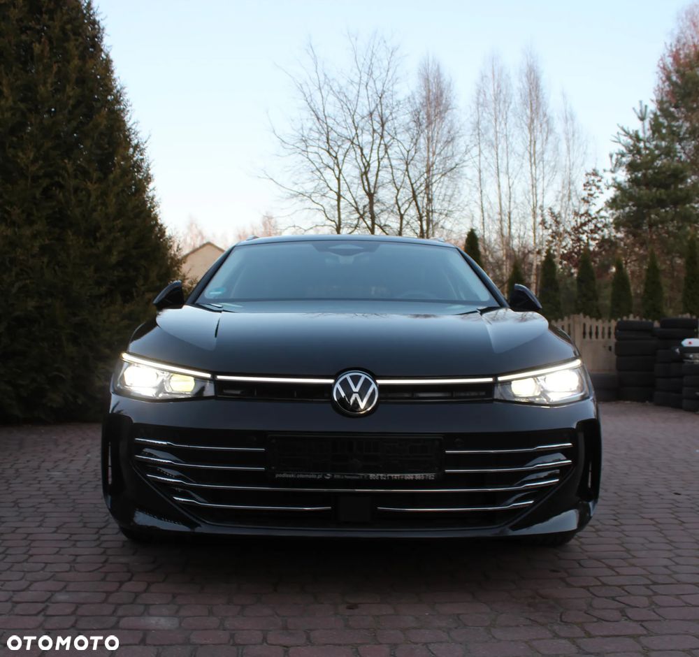 Volkswagen Passat 2.0 TDI EVO Elegance DSG - 2