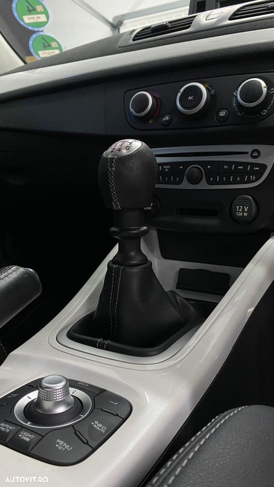 Renault Megane - 9