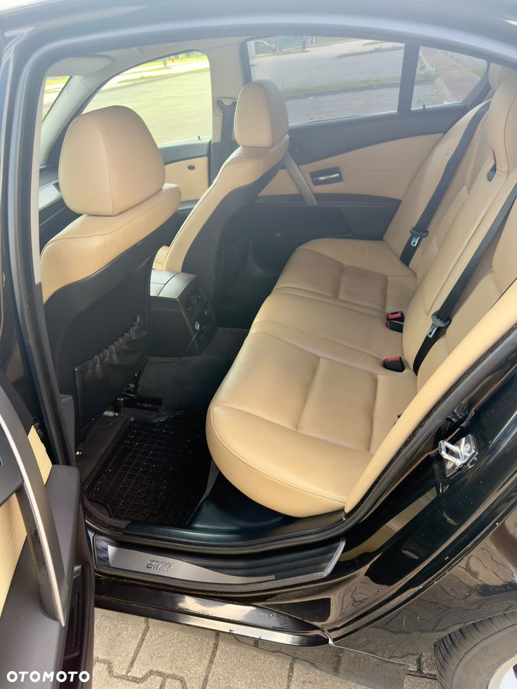 BMW Seria 5 520d - 5