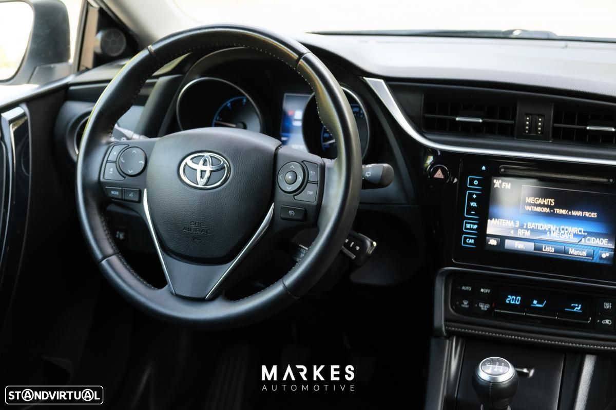 Toyota Auris - 15