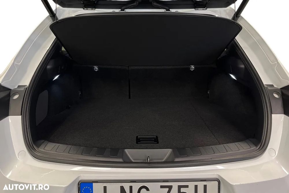 Lexus UX 300h F SPORT Design - 17