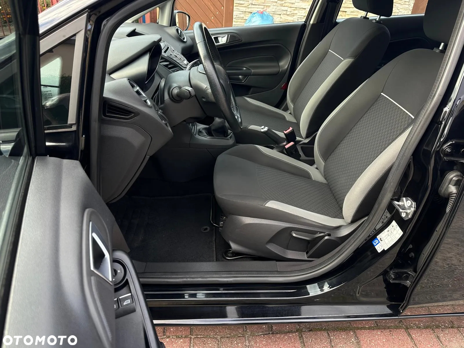 Ford Fiesta - 33