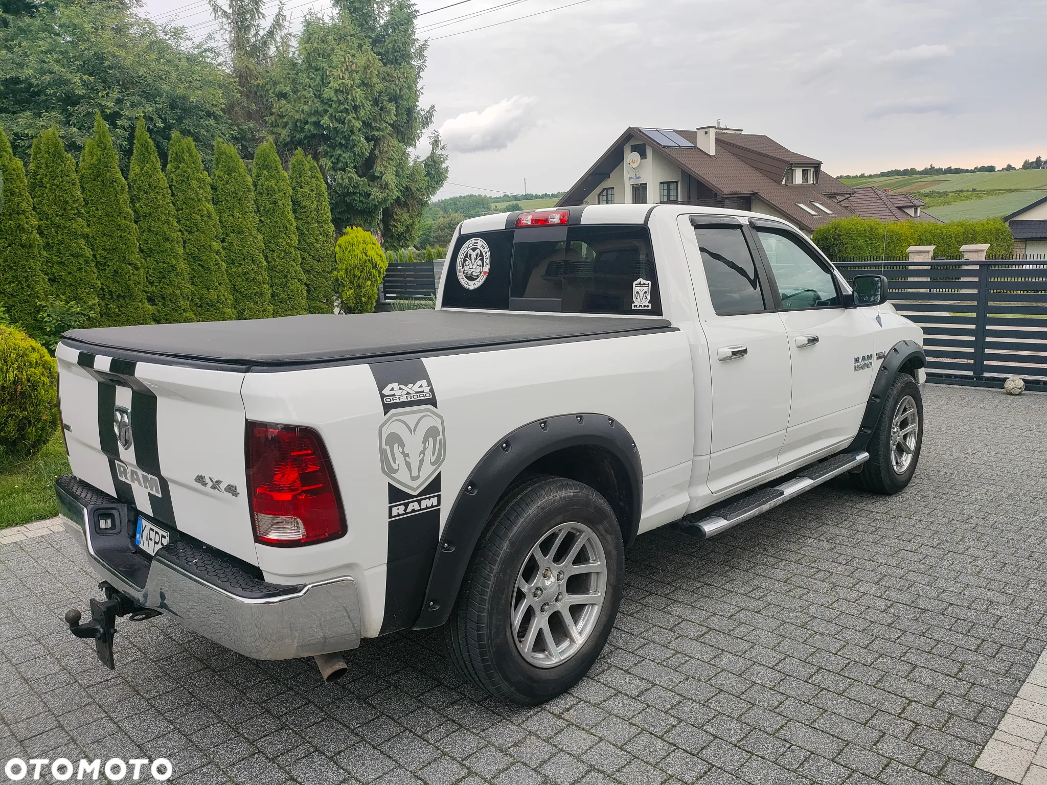 Dodge RAM 1500 5.7 4x4 - 7