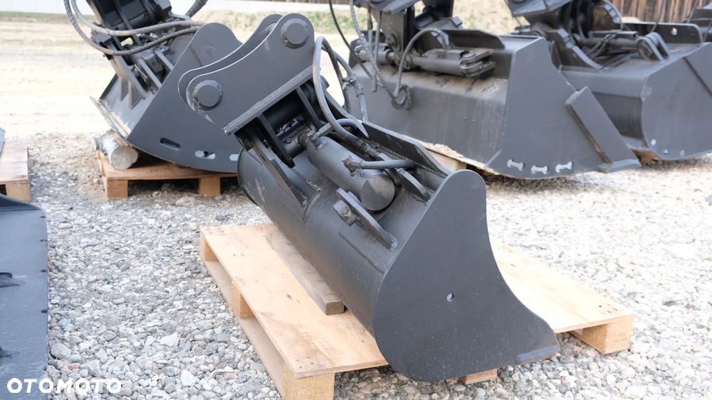 łyżka skarpowa hydrauliczna 150cm sworznie fi 60mm  do koparki 6 -10 ton - 2
