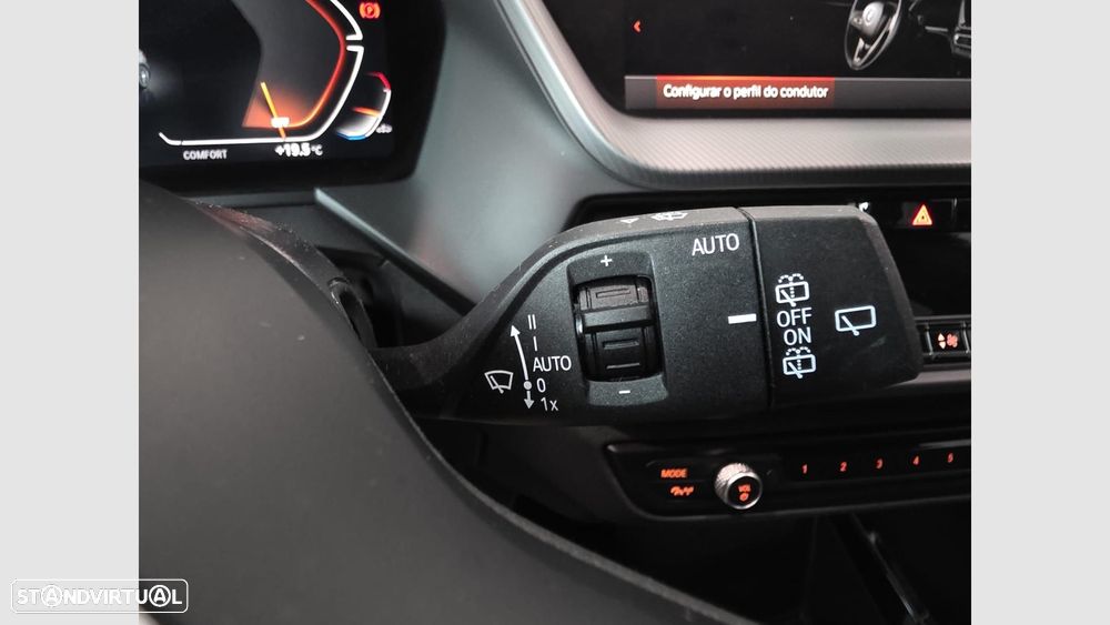 BMW 116 d Pack Desportivo M Auto - 17