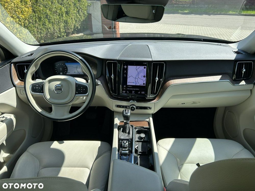 Volvo XC 60 T5 Momentum - 14