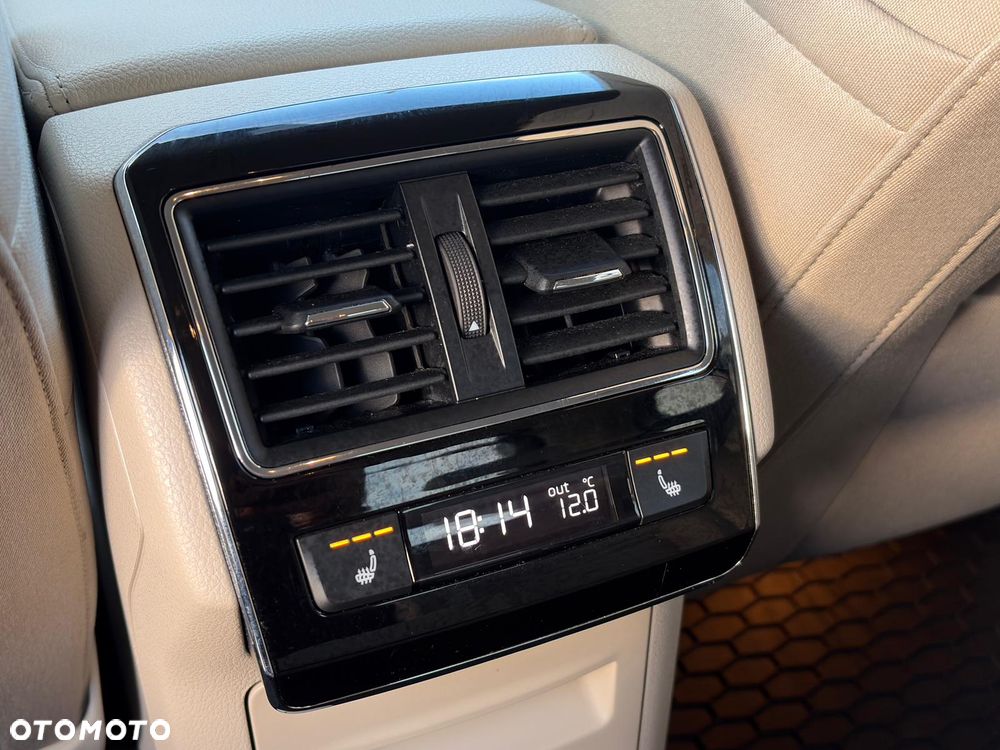 Skoda Superb 2.0 TDI Style DSG7 - 25
