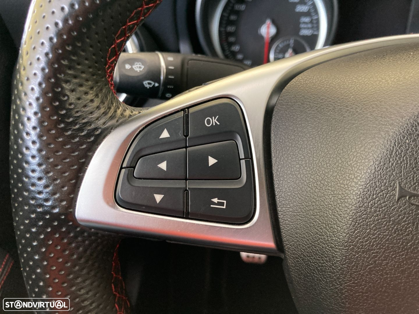 Mercedes-Benz CLA 180 d AMG Line - 20