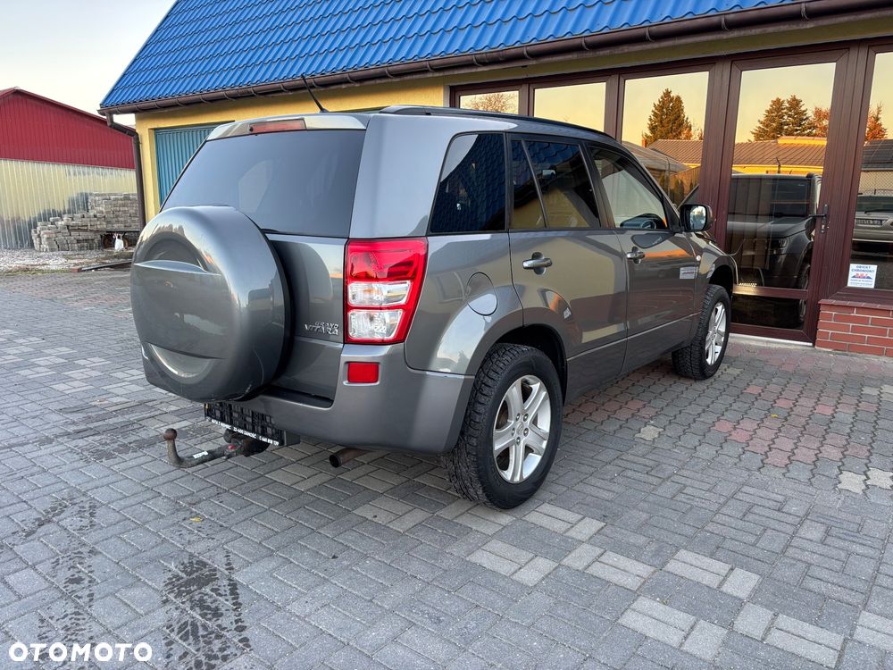 Suzuki Grand Vitara 2.0 Comfort - 9