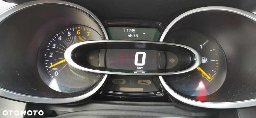 Renault Clio 1.2 16V 75 Experience - 23