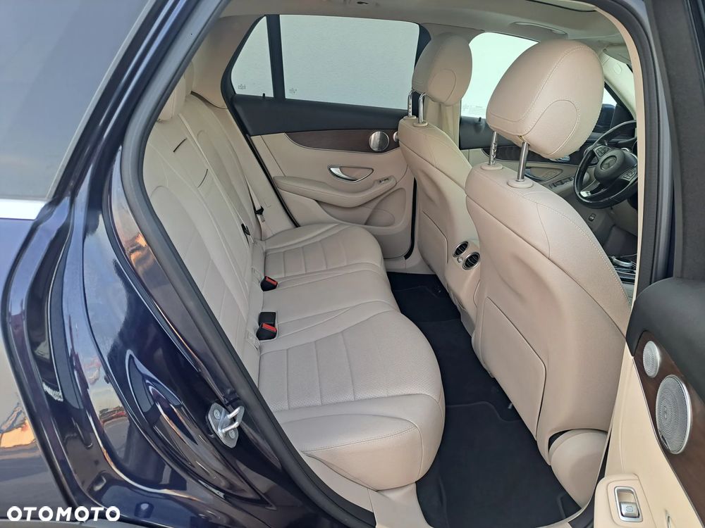 Mercedes-Benz GLC - 7