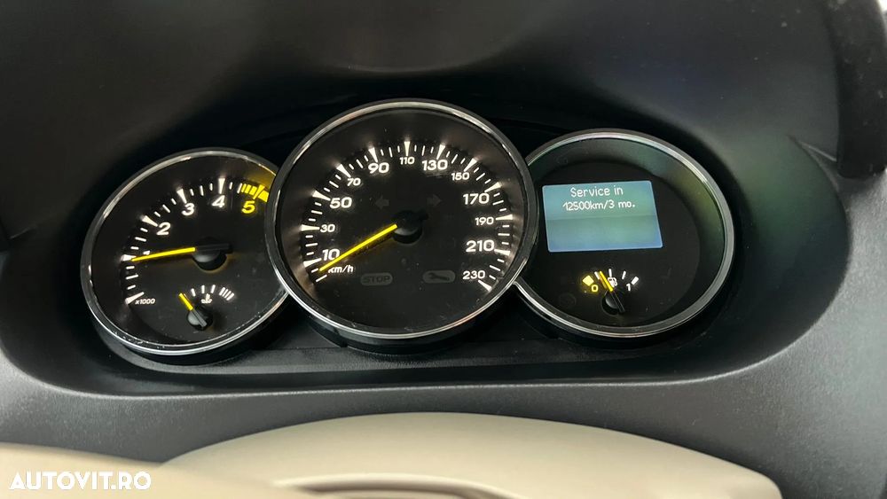 Renault Fluence - 13
