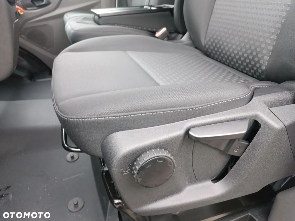 Ford Transit - 12