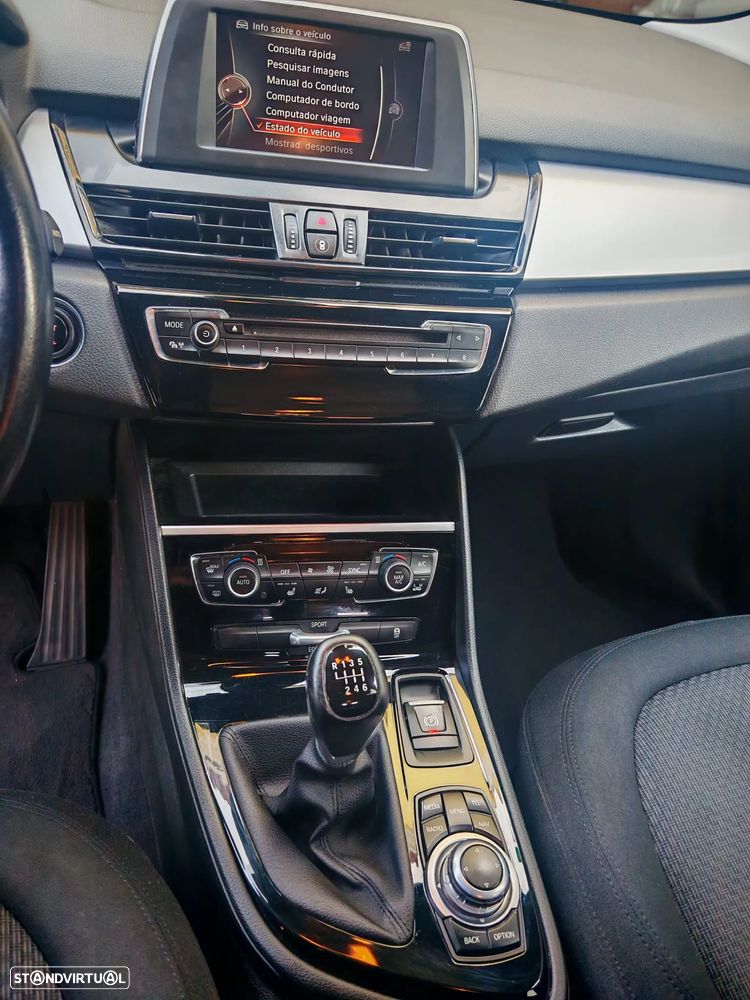 BMW 216 Gran Tourer d - 11