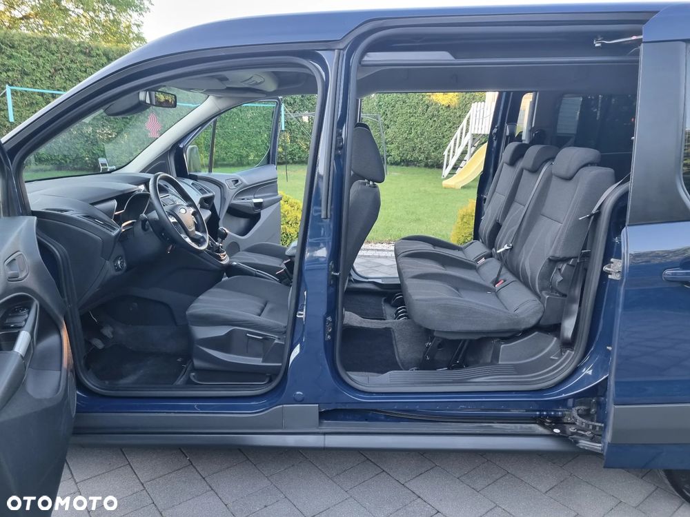 Ford Tourneo Connect Grand - 5