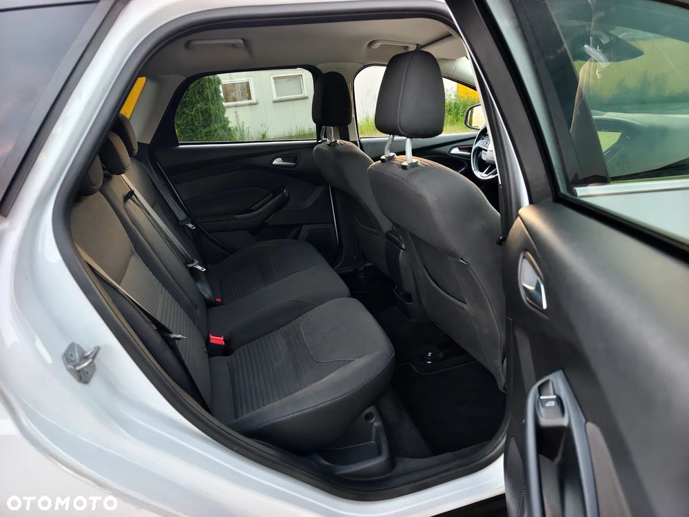 Ford Focus 1.5 EcoBlue Start-Stopp-System TITANIUM DESIGN - 22