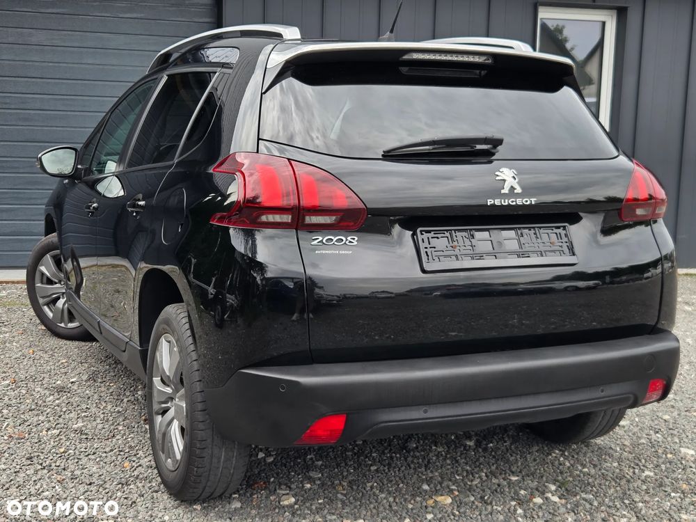 Peugeot 2008 1.2 Pure Tech Active S&S - 22