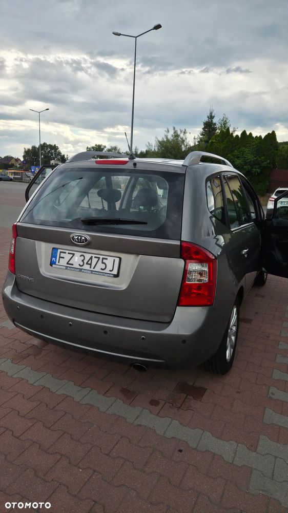 Kia Carens 2.0 EX - 4