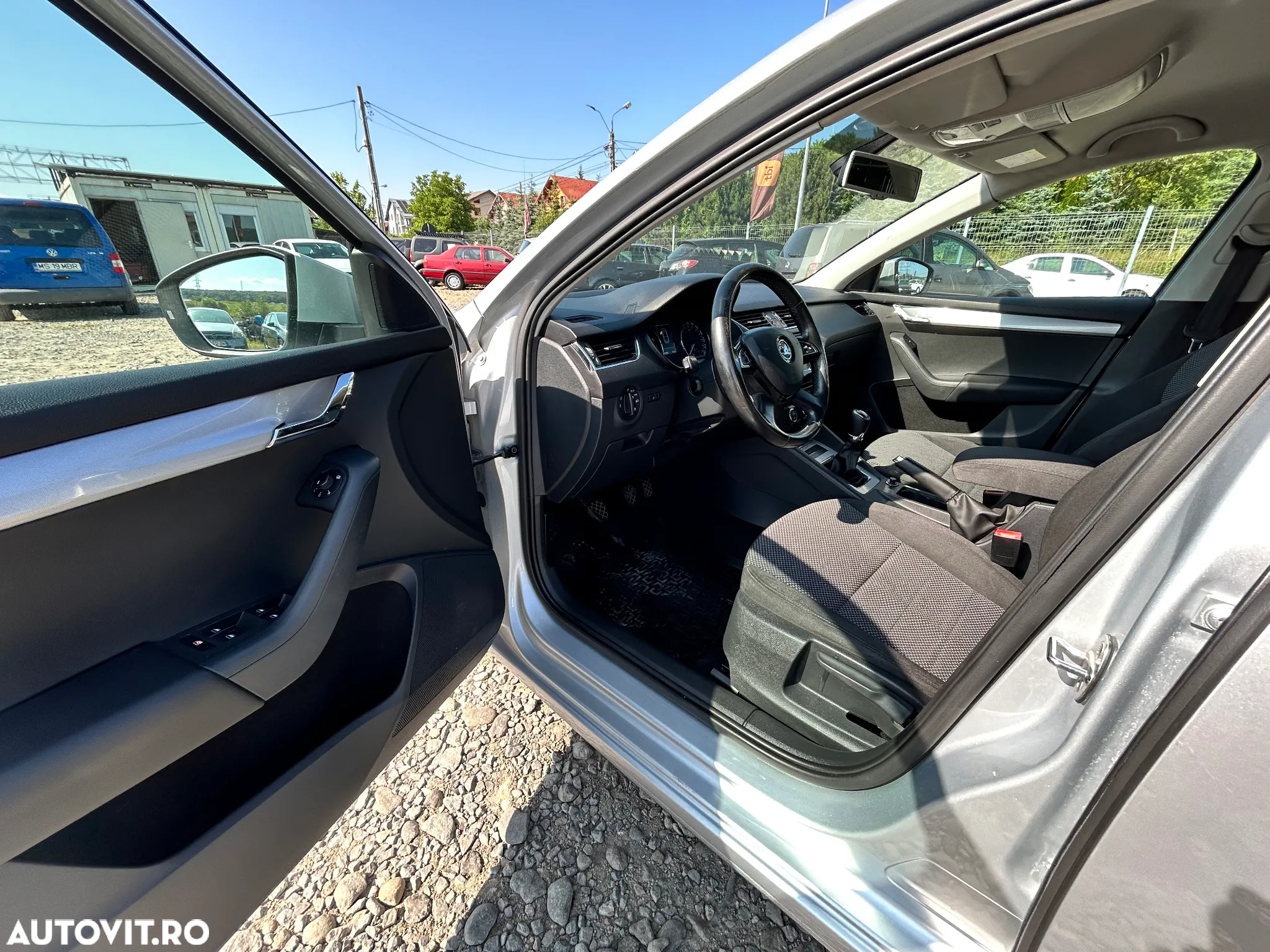 Skoda Octavia 1.6 TDI AMBITION - 3