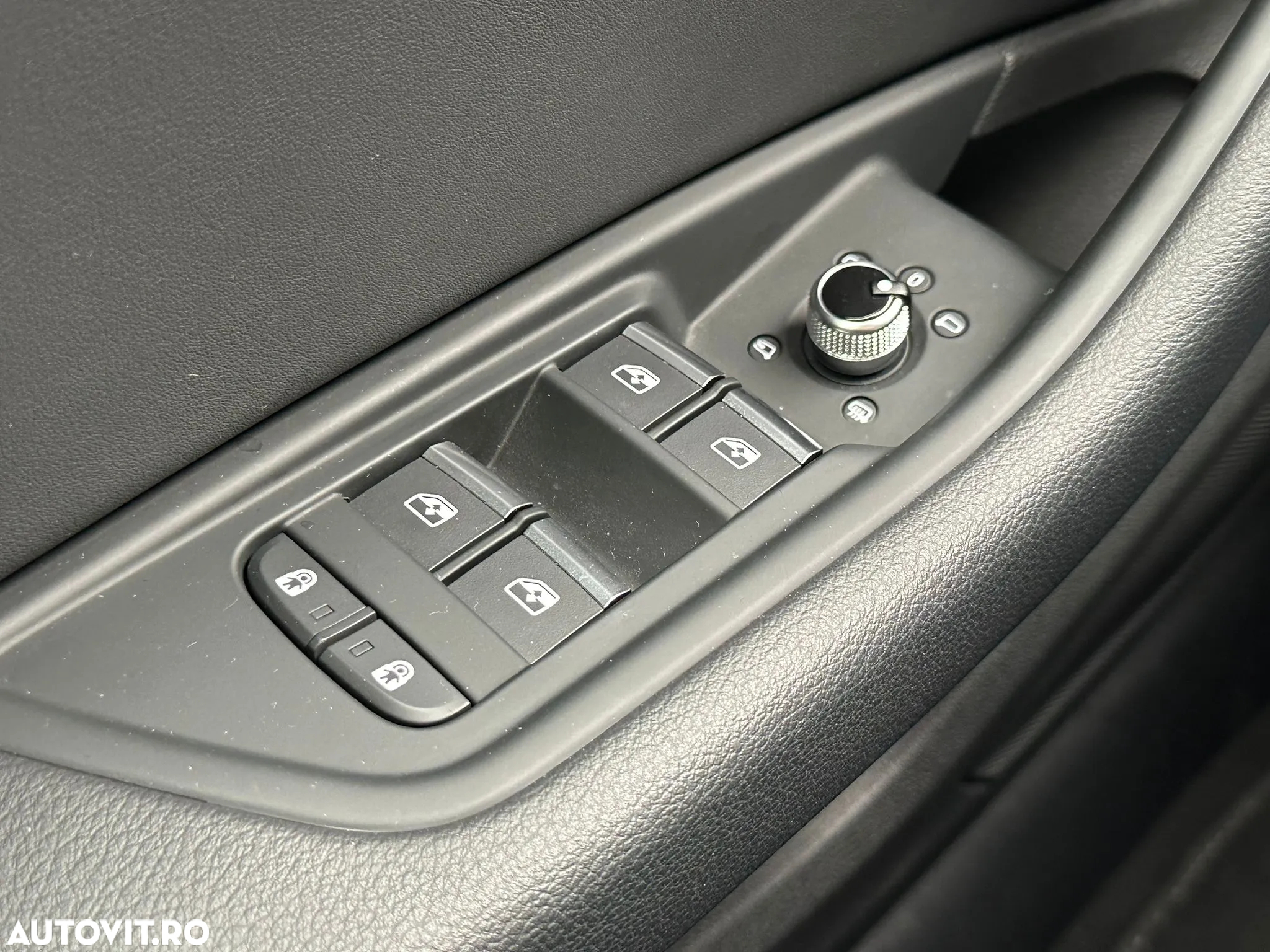 Audi A4 35 TDI S tronic MHEV S Line - 36