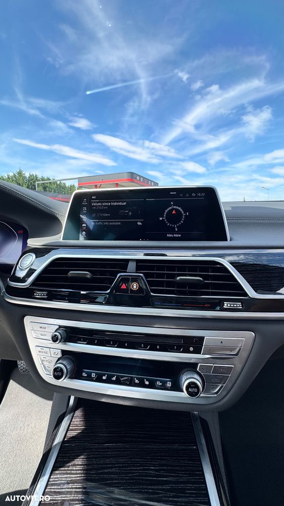 BMW Seria 7 730d MHEV - 10