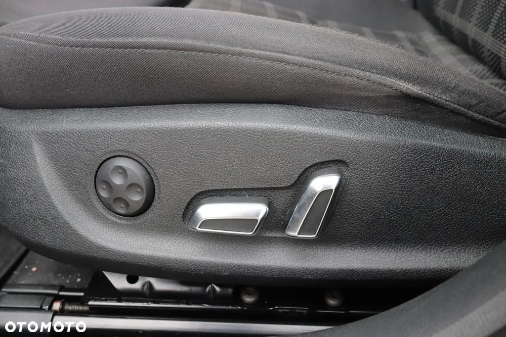Audi A4 Avant 2.0 TDI DPF multitronic Ambiente - 35
