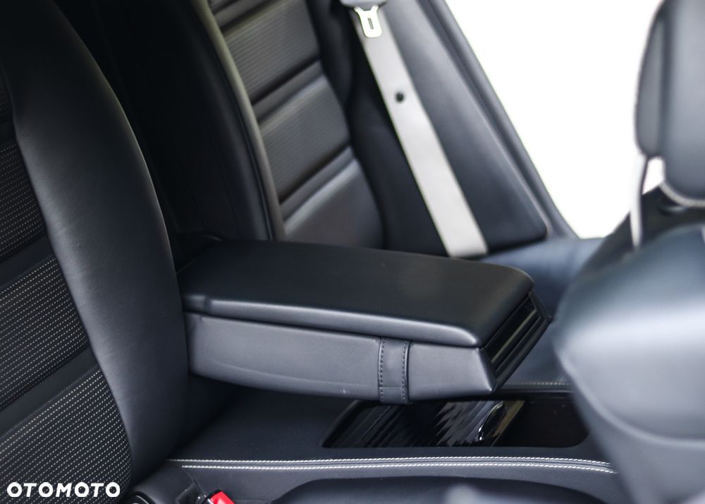 Mercedes-Benz CLS - 37