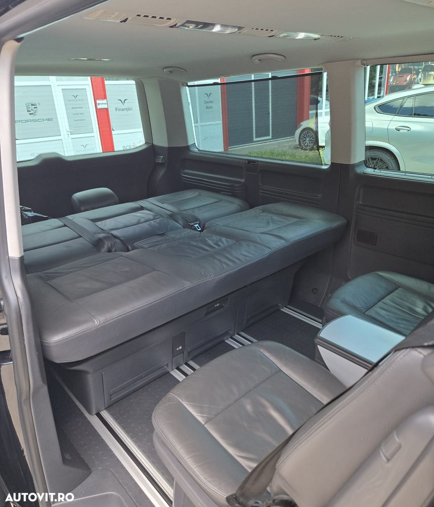 Volkswagen Multivan - 28