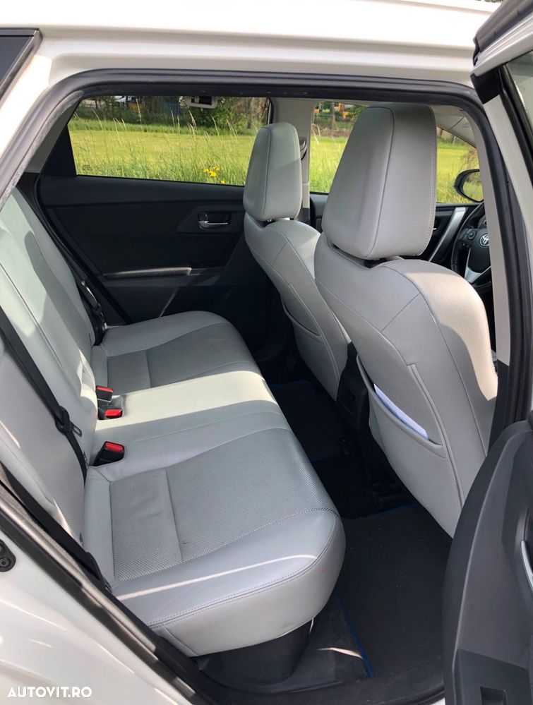 Toyota Auris 1.8 VVT-i Hybrid Automatik Touring Sports Executive - 5