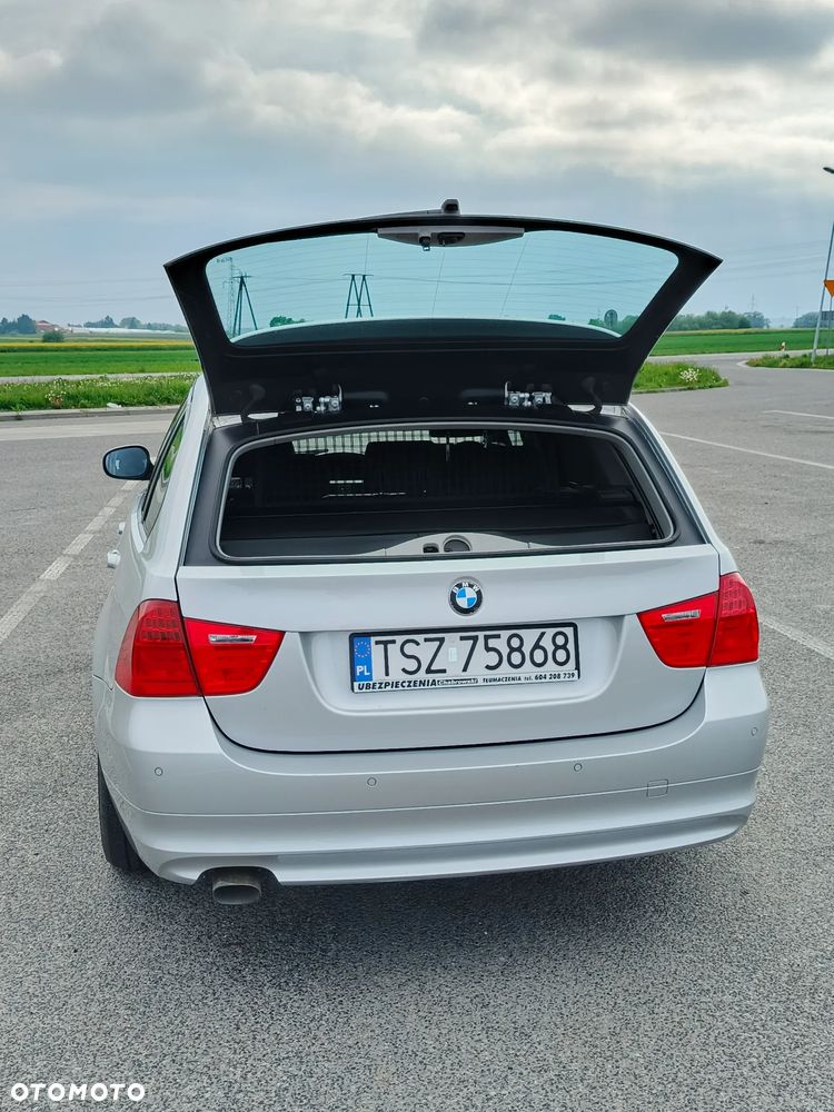 BMW Seria 3 318d - 24
