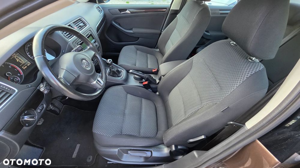 Volkswagen Jetta 1.2 TSI Comfortline Perfectline - 20