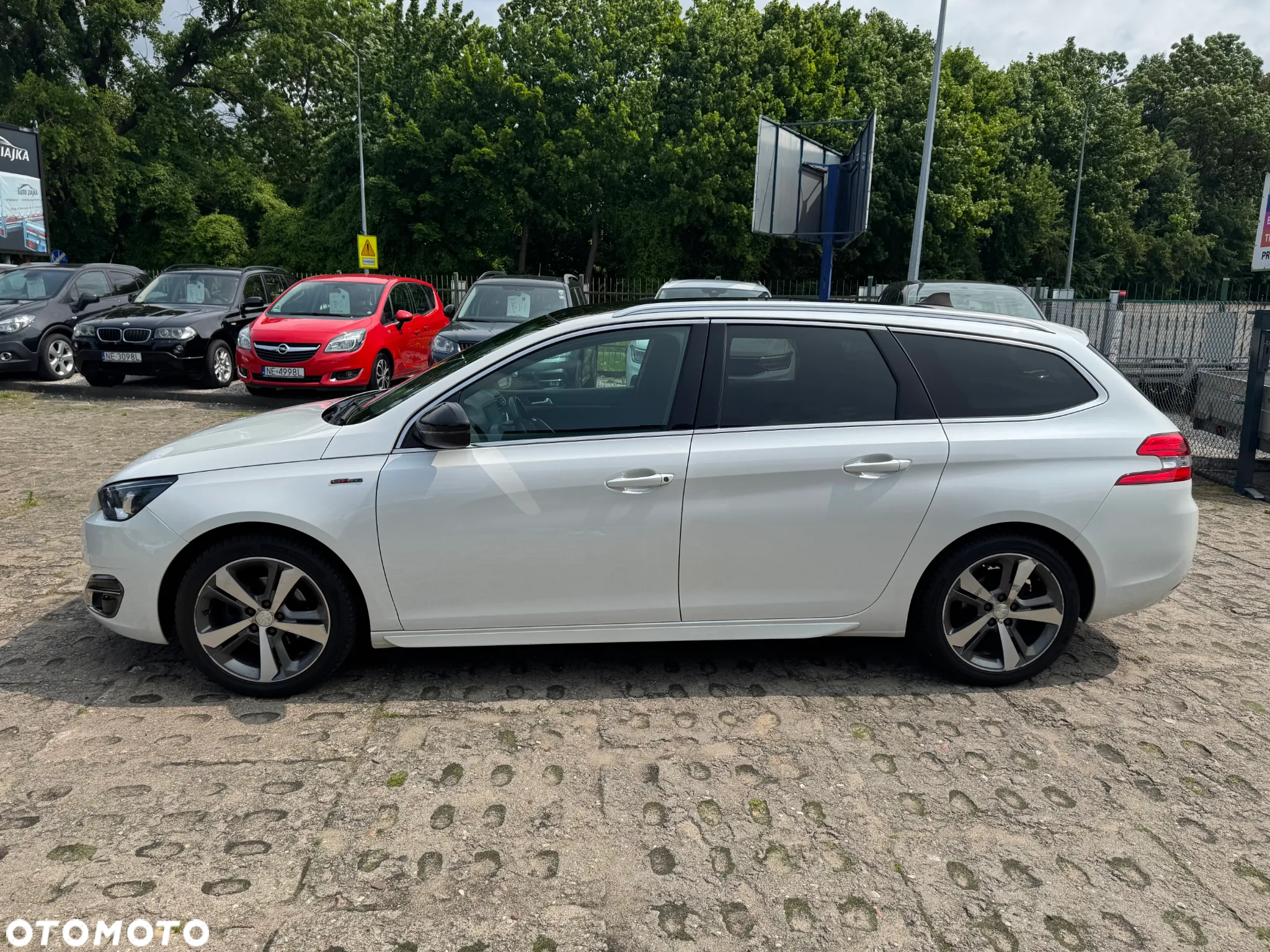 Peugeot 308 - 4