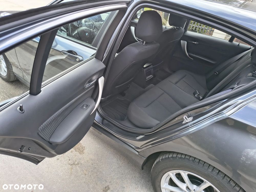 BMW Seria 1 118i - 22