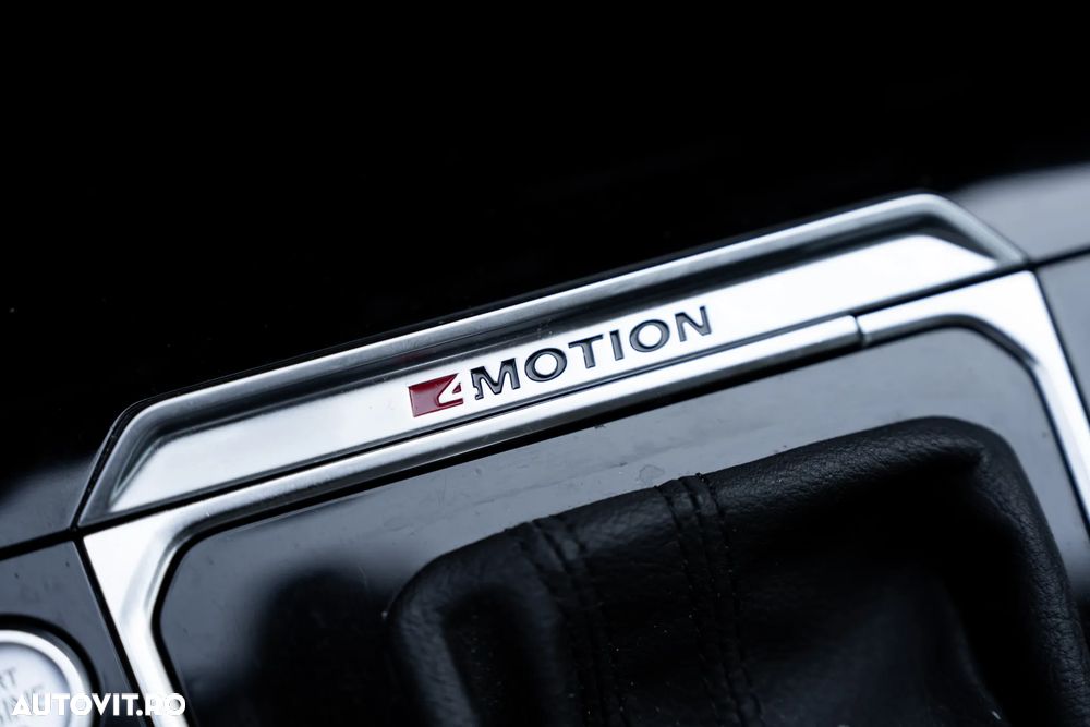Volkswagen Passat 2.0 TDI DSG 4Motion Highline - 24