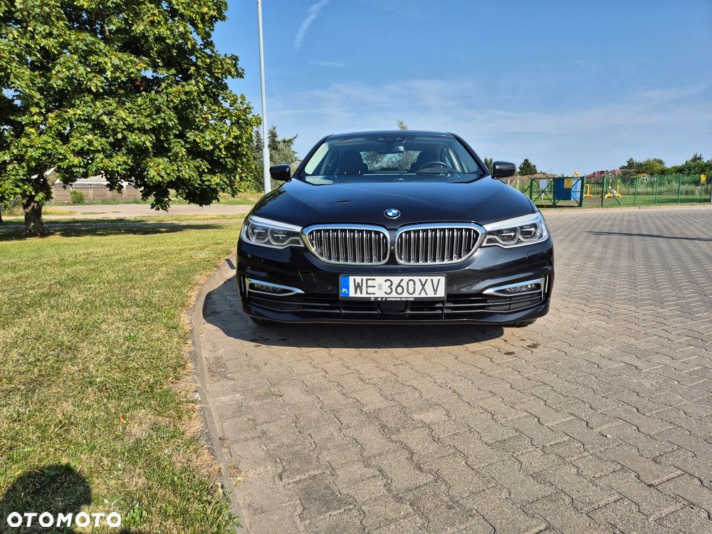 BMW Seria 5 530i xDrive Luxury Line - 2