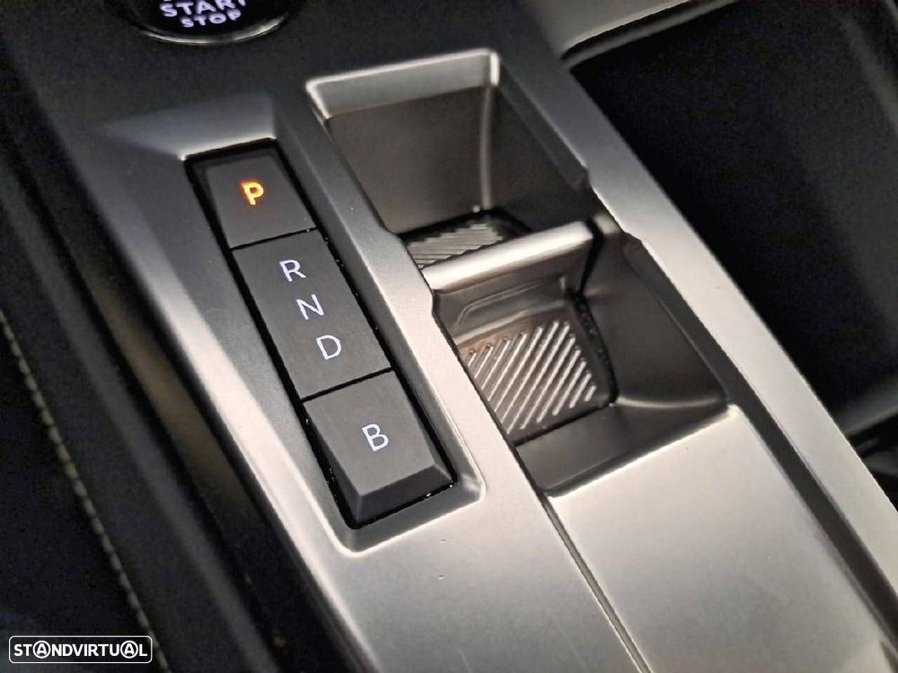 Peugeot 308 1.6 Hybrid GT e-EAT8 - 19