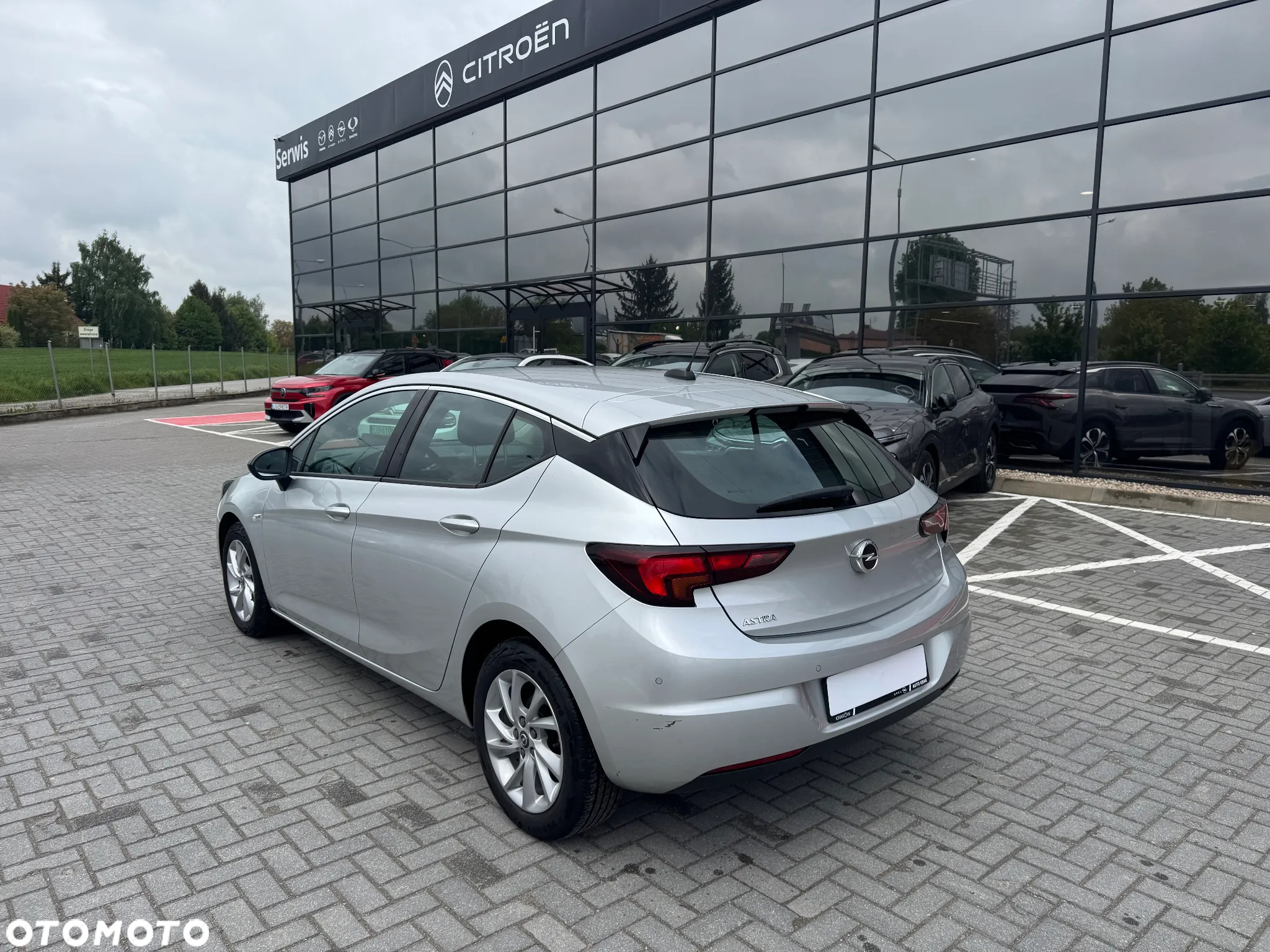 Opel Astra V 1.2 T Business Elegance S&S - 3